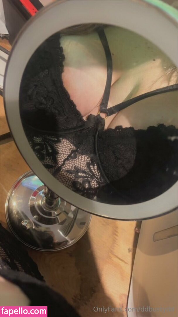 ddbustydd Nude Leaked OnlyFans Photo #5
