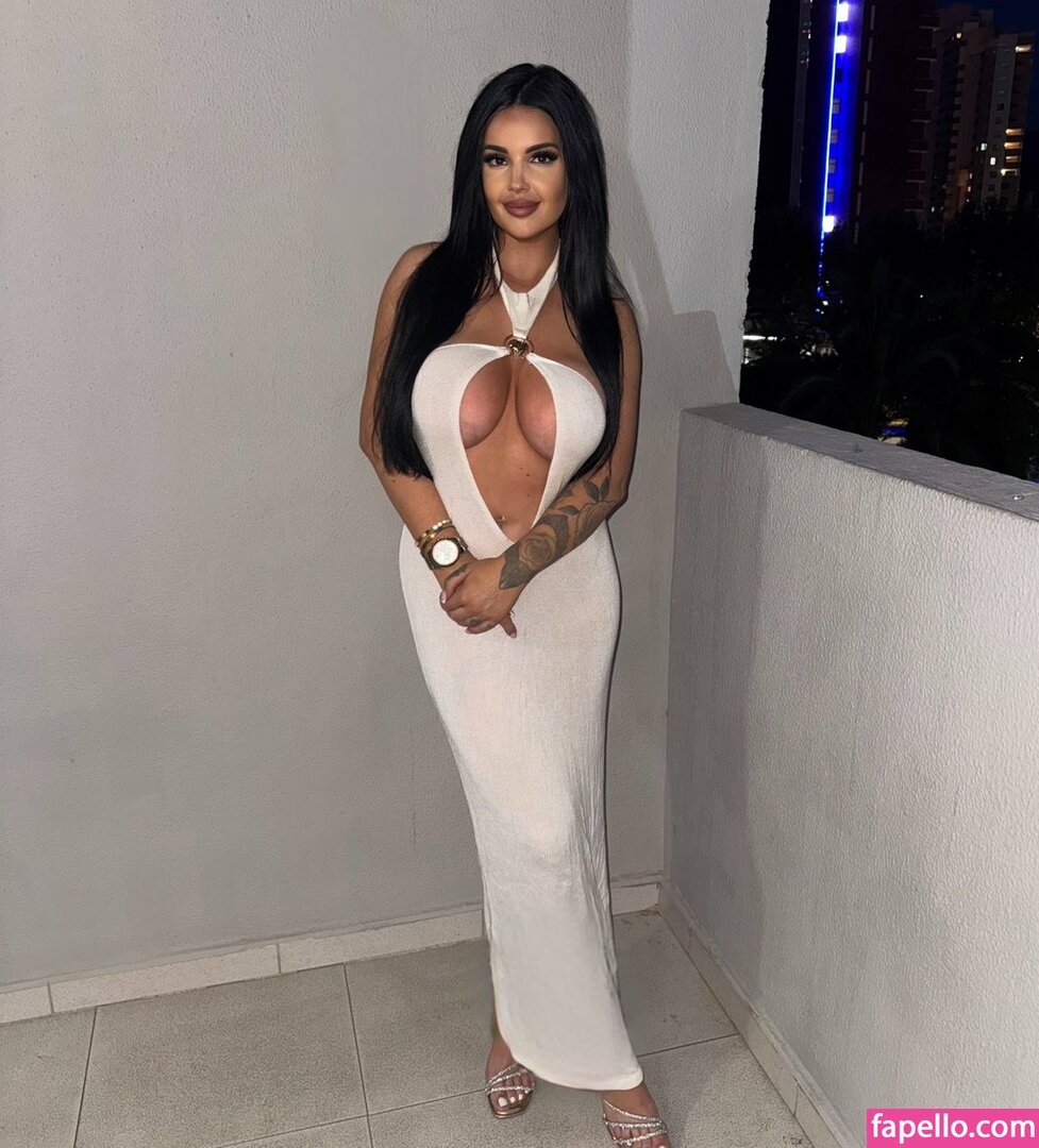 CherryObsessions / dd_louiseofficial / ddlouise / ddlouise2 / ddlouisexoxo Nude Leaked OnlyFans Photo #11