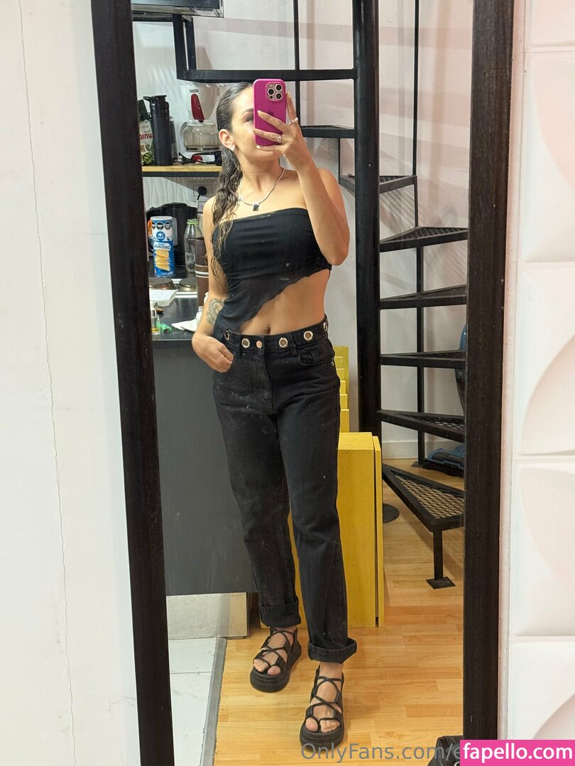 e.mily_22 / eeemilys22 Nude Leaked OnlyFans Photo #31