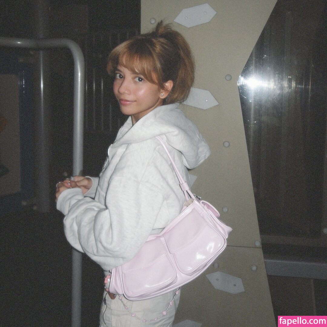 Eeeveenara / Eevee Enara / eeveenara Nude Leaked  Photo #487