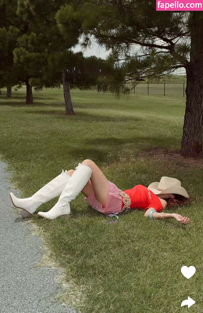 Eeeveenara / Eevee Enara / eeveenara Nude Leaked  Photo #593