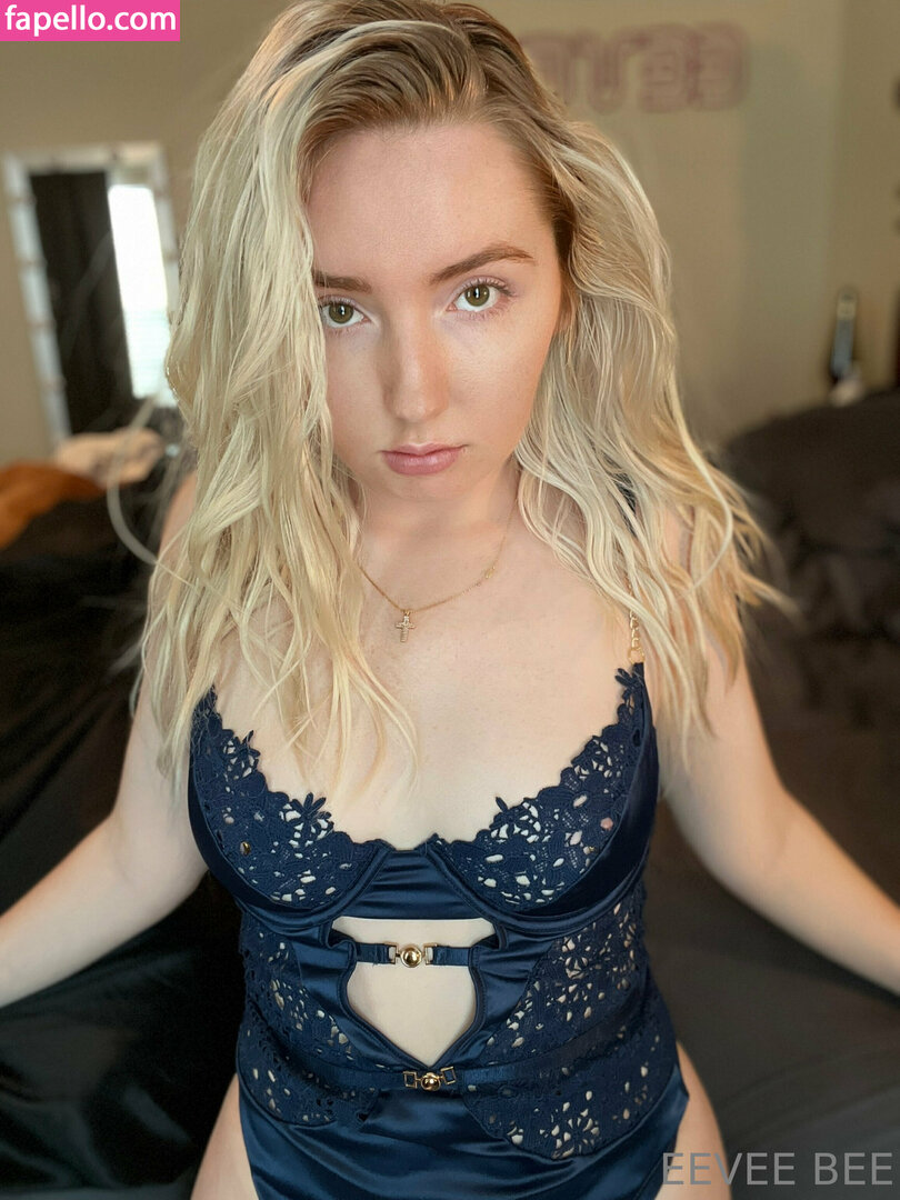 Eevee Bee / Eeveebeeshow / eevee_bee / eeveethebee Nude Leaked OnlyFans Photo #462