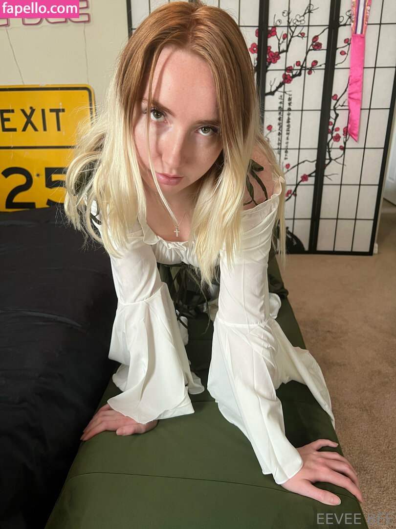 Eevee Bee / Eeveebeeshow / eevee_bee / eeveethebee Nude Leaked OnlyFans Photo #538
