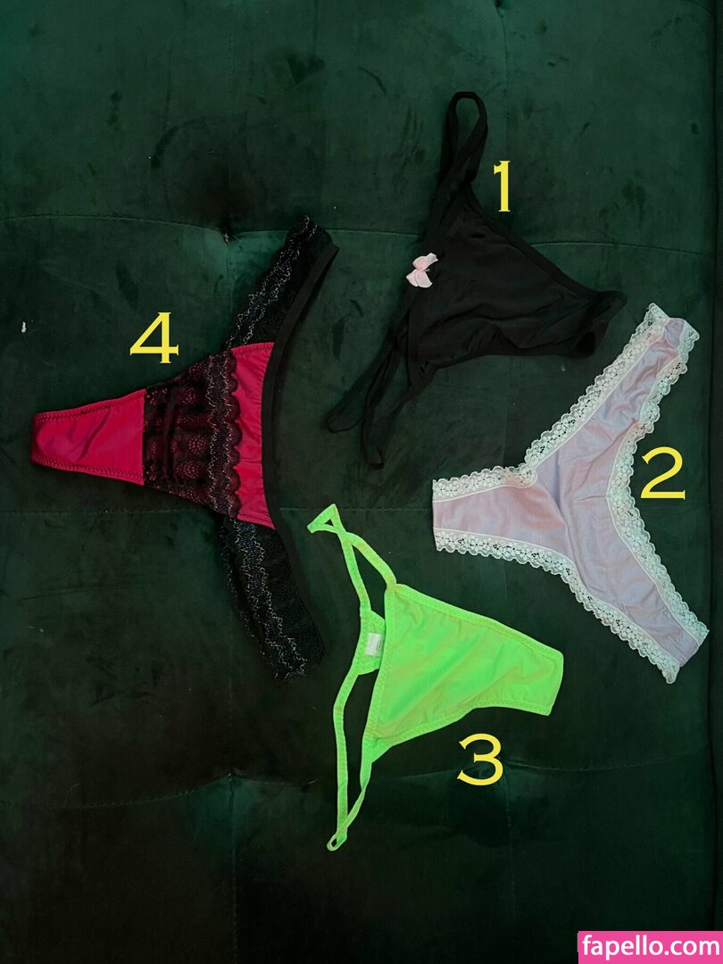 Eevee Bee / Eeveebeeshow / eevee_bee / eeveethebee Nude Leaked OnlyFans Photo #555