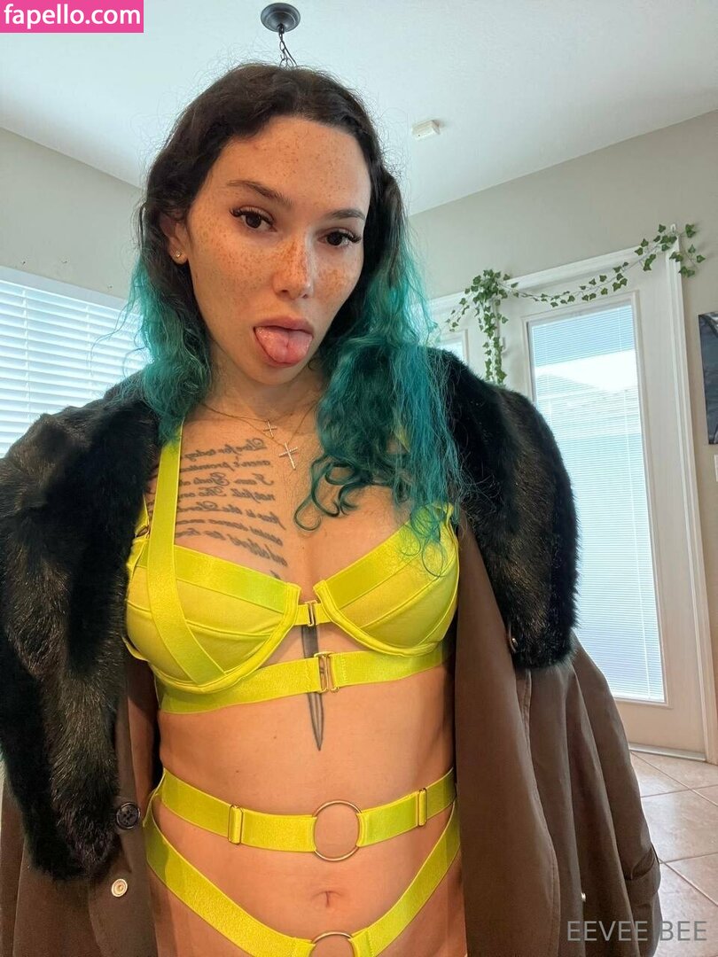 Eevee Bee / Eeveebeeshow / eevee_bee / eeveethebee Nude Leaked OnlyFans Photo #695