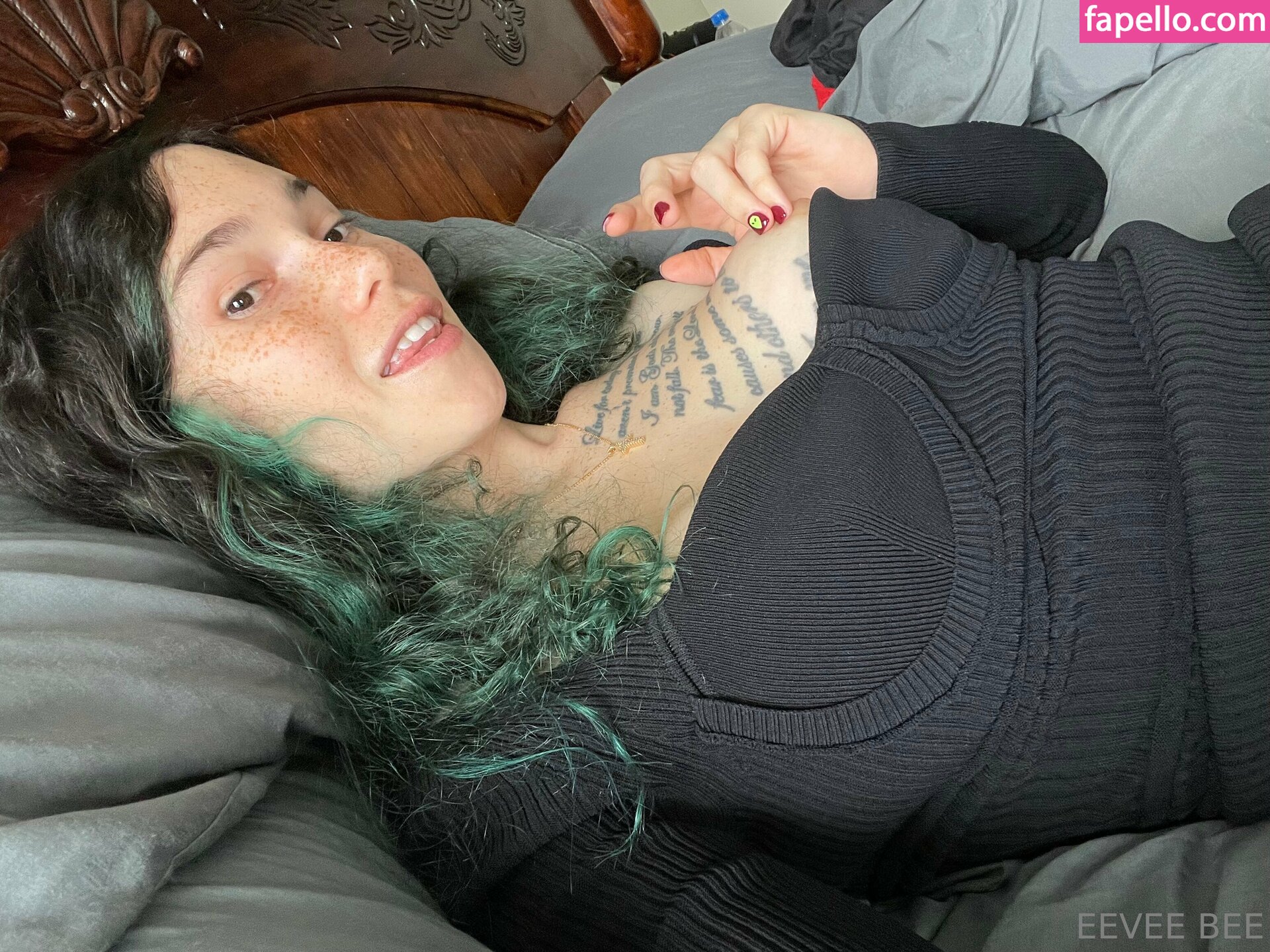 Eevee Bee / Eeveebeeshow / eevee_bee / eeveethebee Nude Leaked OnlyFans Photo #756