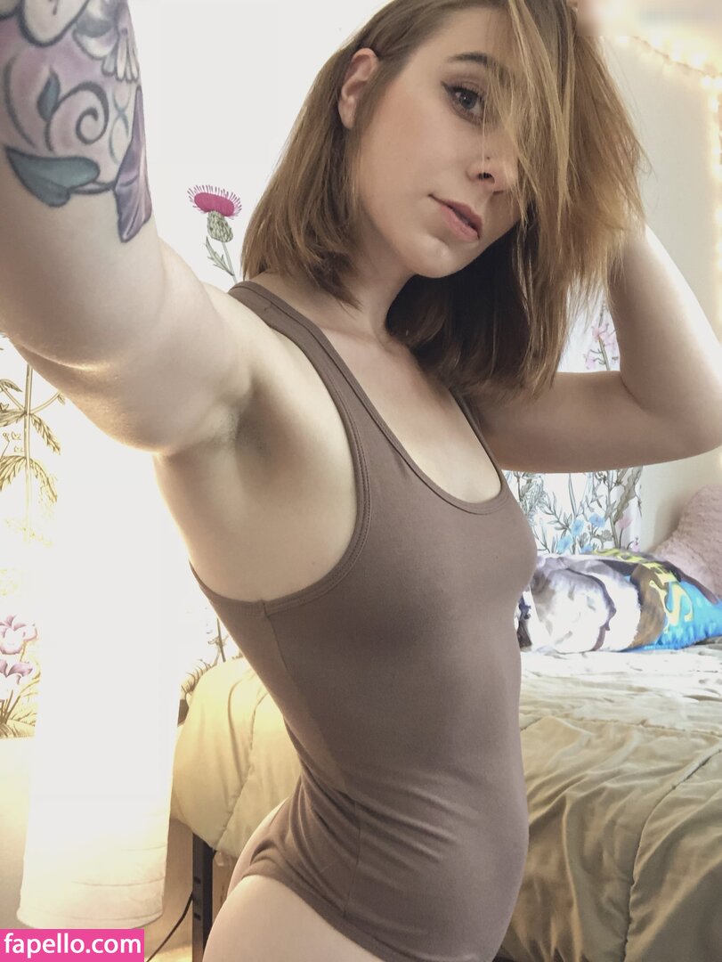 Eevee Frost / eeeveeebc / eeveefrost Nude Leaked OnlyFans Photo #10