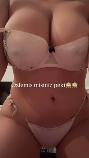 Elif Karaarslan #1222