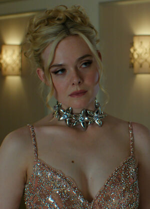 Elle Fanning #4899