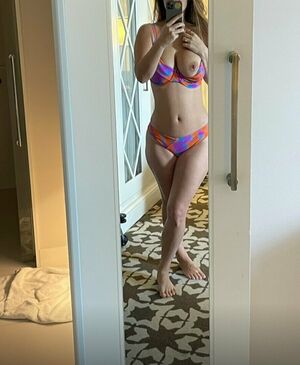 Eva Lovia #2206