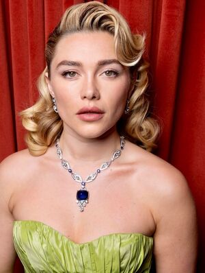 Florence Pugh #2419