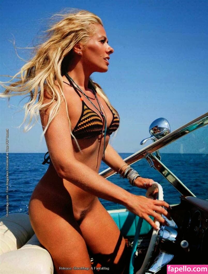 Galisteu Nude Leaked  Photo #7