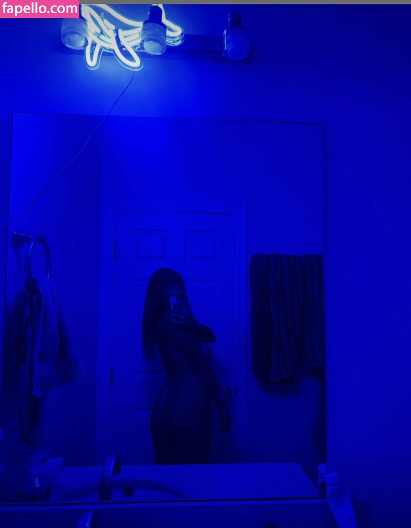 Ggretchenn7777 / gg_bella777 Nude Leaked OnlyFans Photo #8