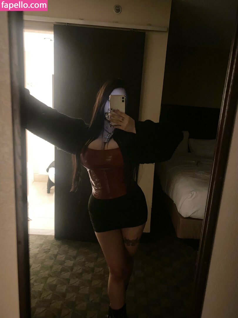 glistenlovve / lesglisten111 / love_ramayrat Nude Leaked OnlyFans Photo #31