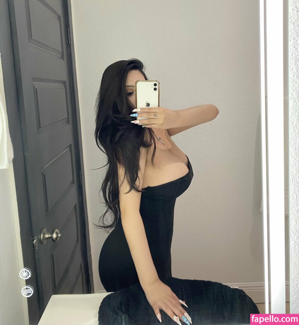 glistenlovve / lesglisten111 / love_ramayrat Nude Leaked OnlyFans Photo #39