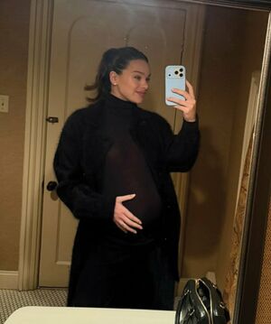 Hailee Steinfeld #683