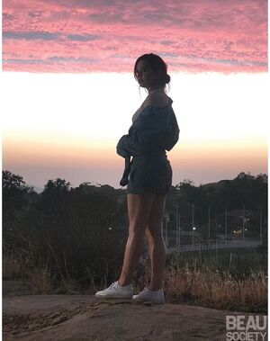 Hailee Steinfeld #712