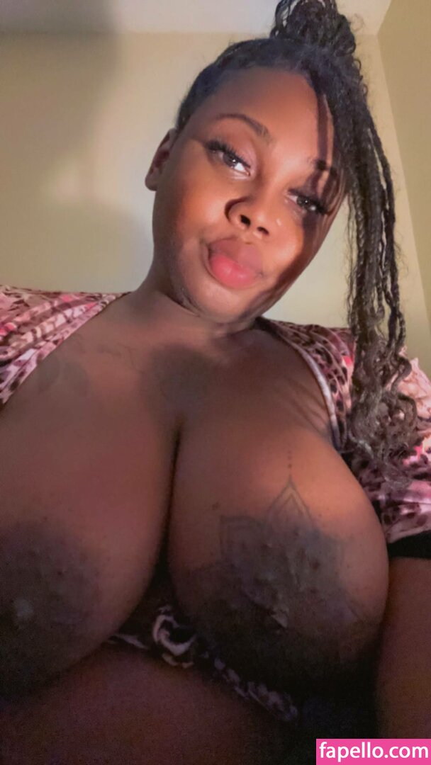 Amiiahbeauty / GirlDisruptedd / bigmamabeautyllc / iimbeauty / nopressurebae Nude Leaked OnlyFans Photo #6