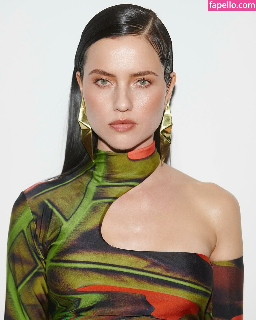 Isis Bataglia / isisbataglia / isisbataglia1 Nude Leaked  Photo #8