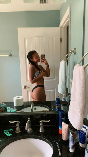 Jailyn Como #130