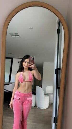 Jameliz Benitez #48
