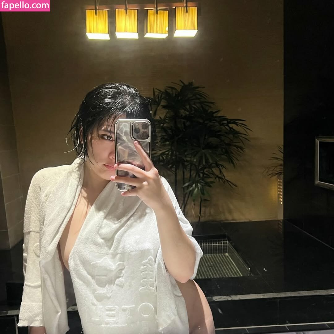 jade nguyen / jjryhs Nude Leaked  Photo #2