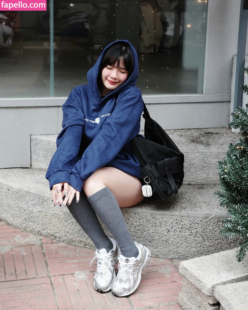 jade nguyen / jjryhs Nude Leaked  Photo #5