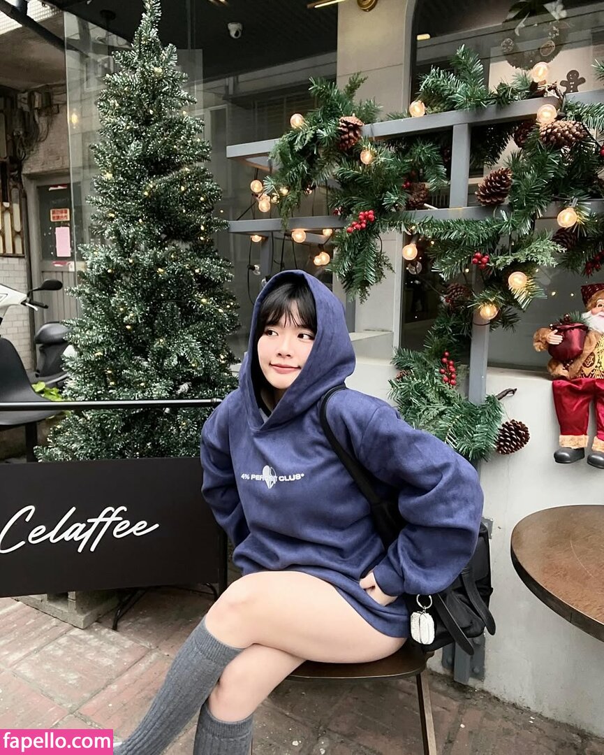 jade nguyen / jjryhs Nude Leaked  Photo #8