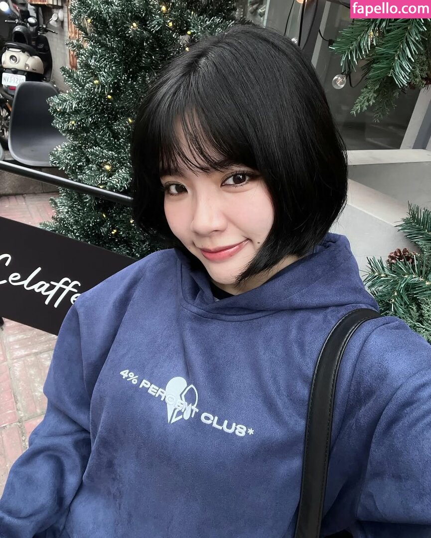 jade nguyen / jjryhs Nude Leaked  Photo #13