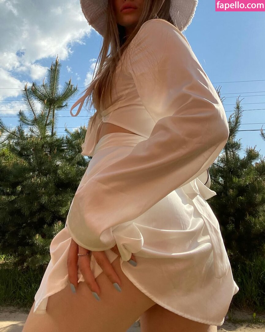 kkriskissd / kriss_kiss / kristina Nude Leaked OnlyFans Photo #11