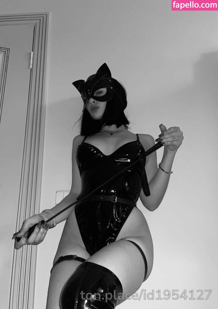 kkriskissd / kriss_kiss / kristina Nude Leaked OnlyFans Photo #34