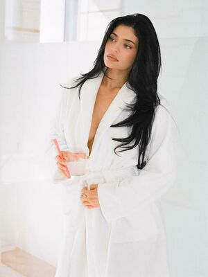 Kylie Jenner #4571
