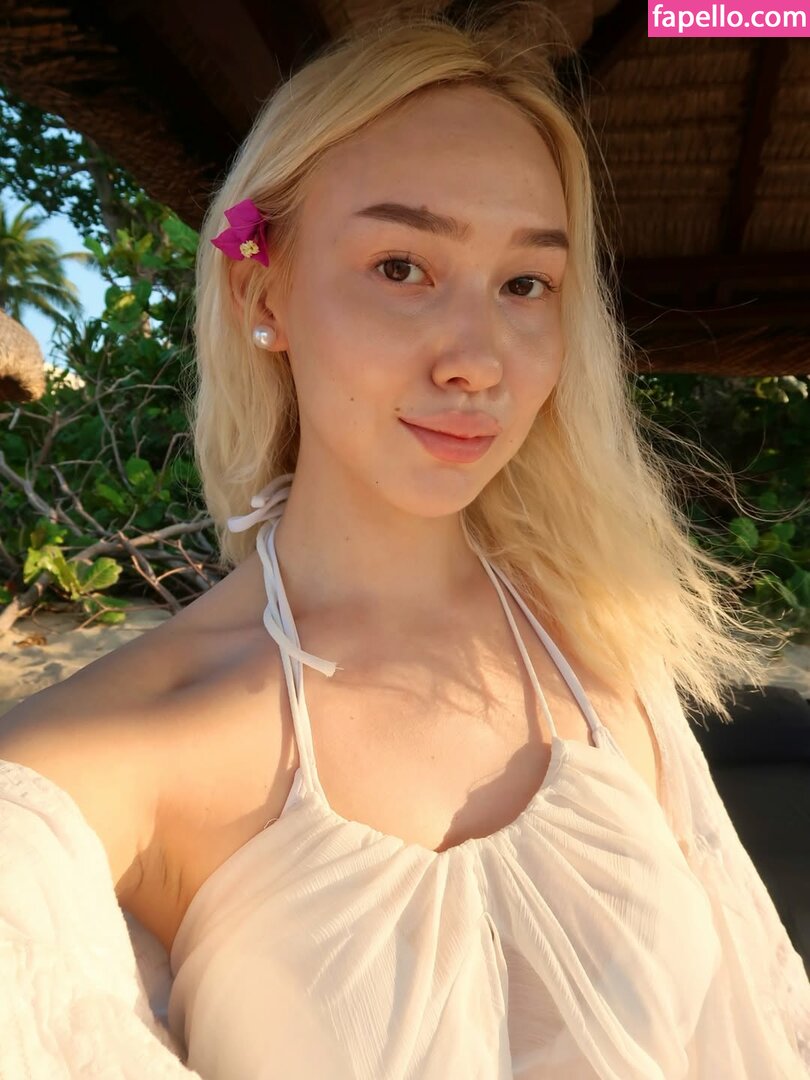 llameeella / llameella Nude Leaked  Photo #14