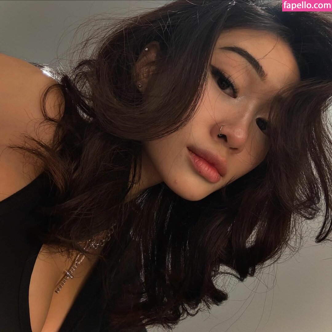 fionalinnn / lluvfifii / lu.vfi.fi Nude Leaked  Photo #2