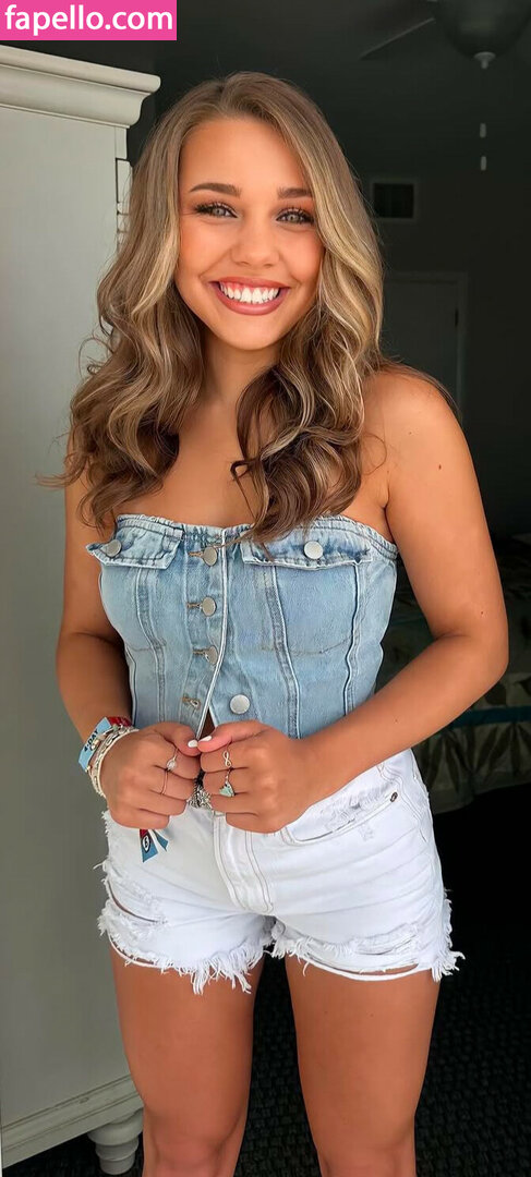 Llyssa Nichole / alyyssanicole / llyssanicholee Nude Leaked OnlyFans Photo #29