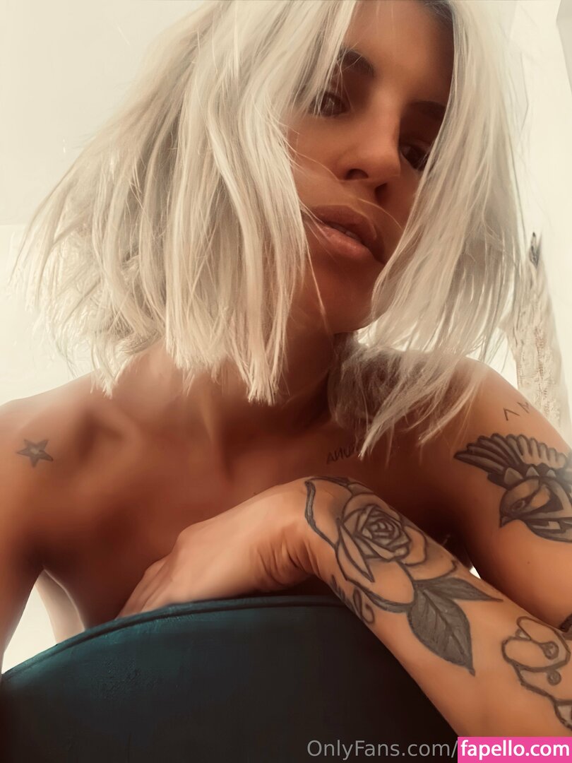 mmeemaa / mmesoma.m Nude Leaked OnlyFans Photo #1