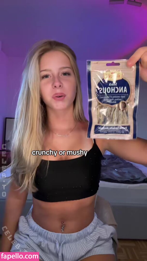 melleeh / mmelleh Nude Leaked  Photo #12