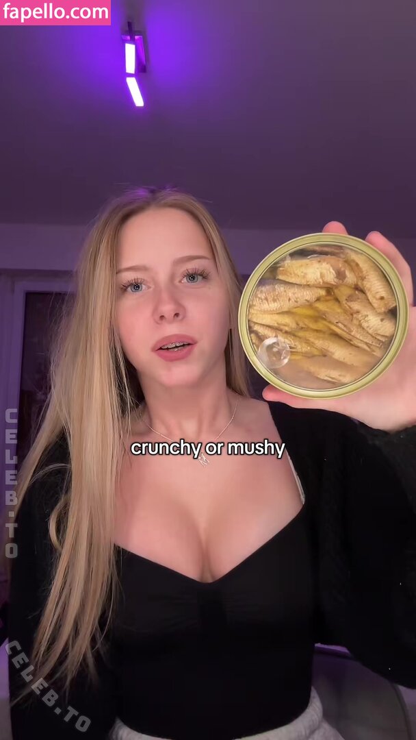 melleeh / mmelleh Nude Leaked  Photo #16