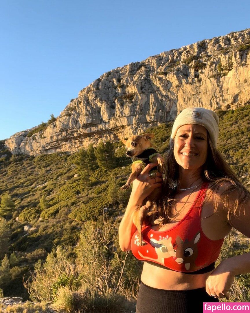 Anna / annaleigh757 / bellasolle / busty / curvy teacher / kathryn_smith / mmmaaarrryyyyyy / sandrafoxxxy / viki.winki Nude Leaked OnlyFans Photo #3