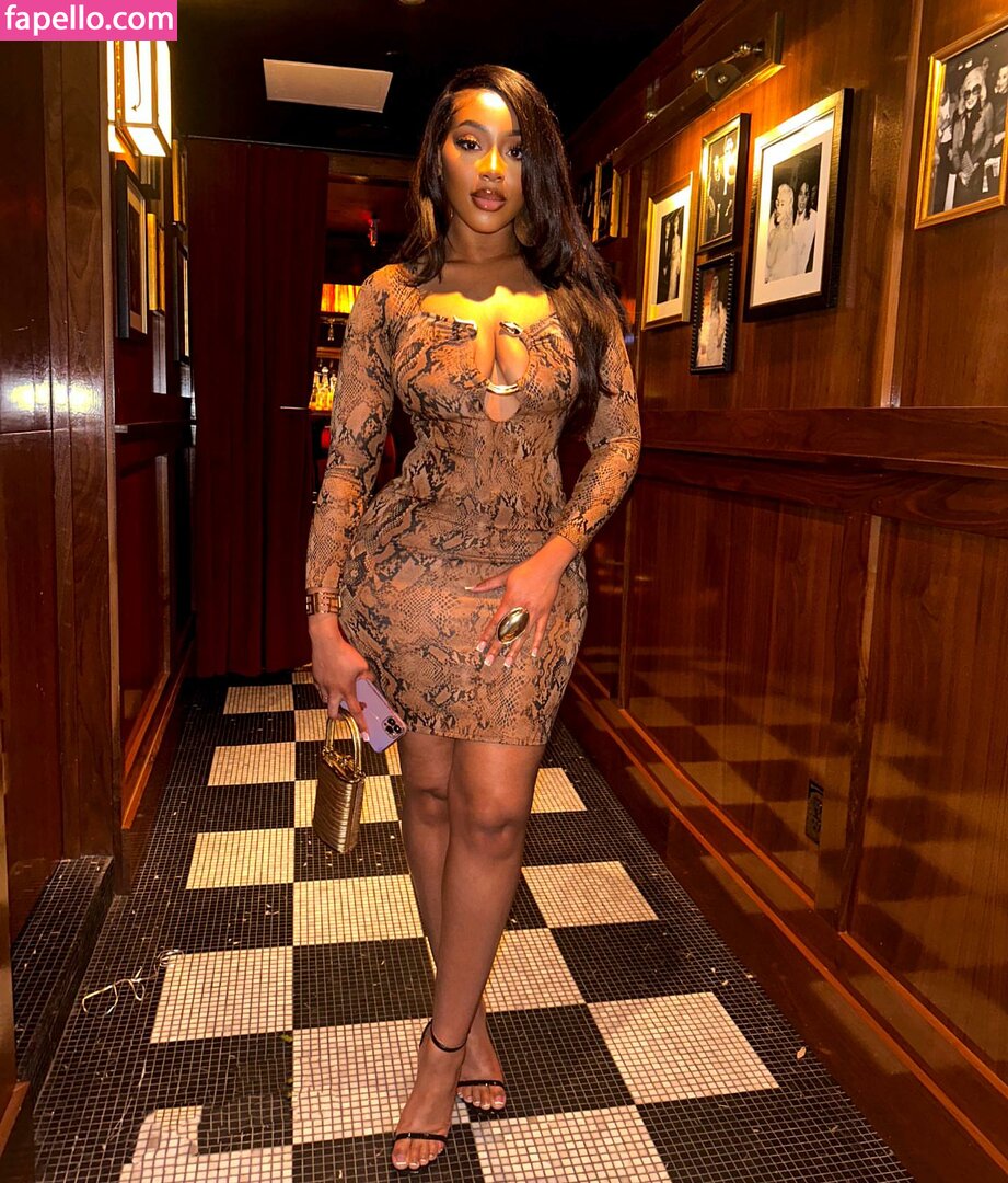 Nneka / _KissAndBlush / whoisnneka Nude Leaked  Photo #60