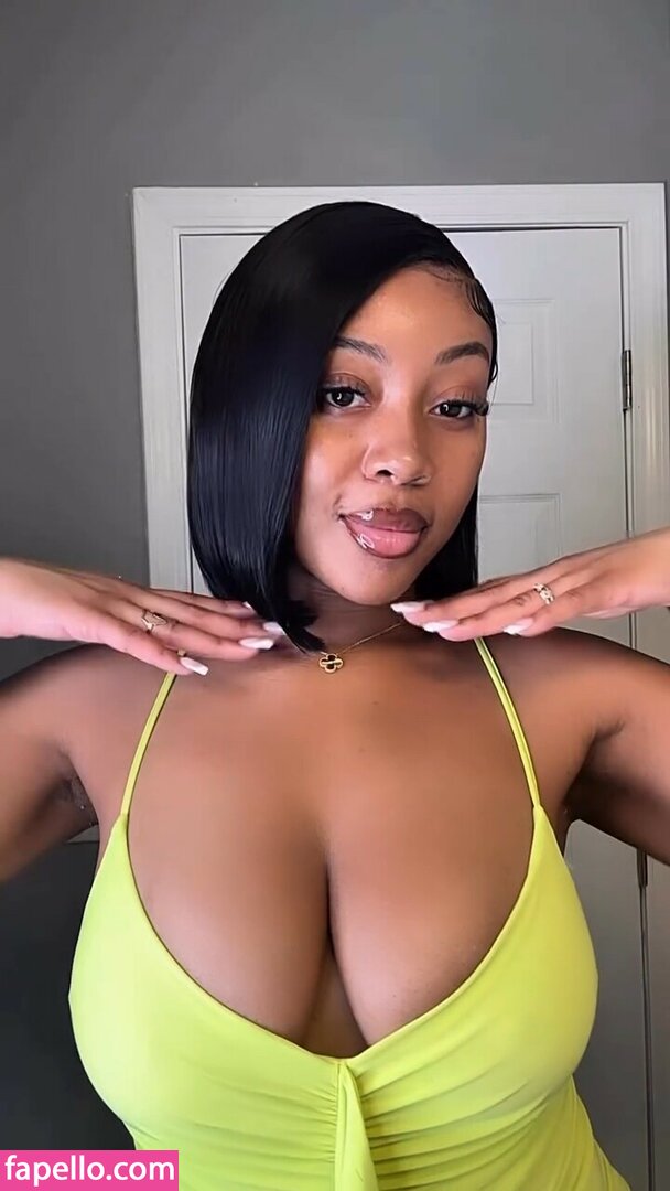 Nneka / _KissAndBlush / whoisnneka Nude Leaked  Photo #92