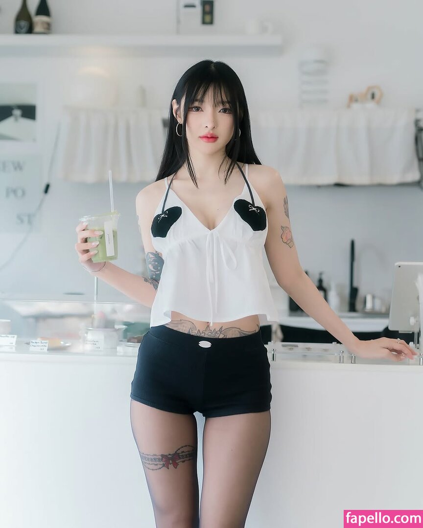 nnewy / nnewys Nude Leaked  Photo #5