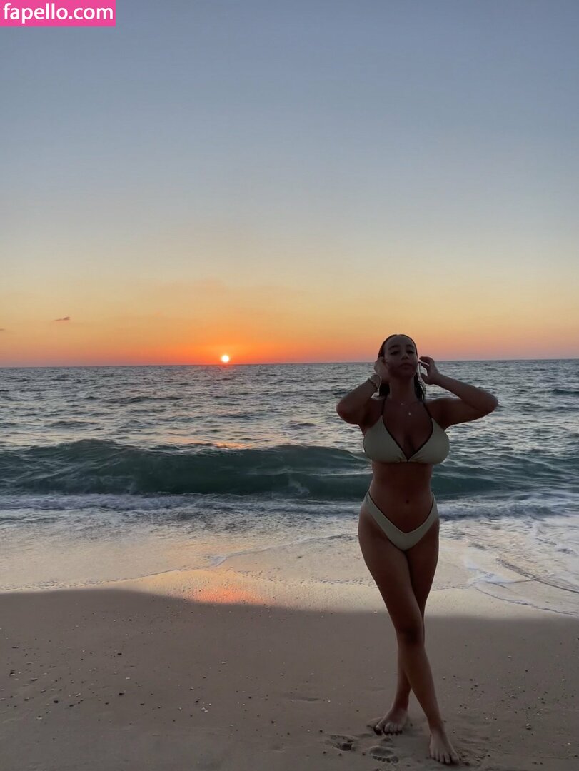 oofrijan Nude Leaked  Photo #25