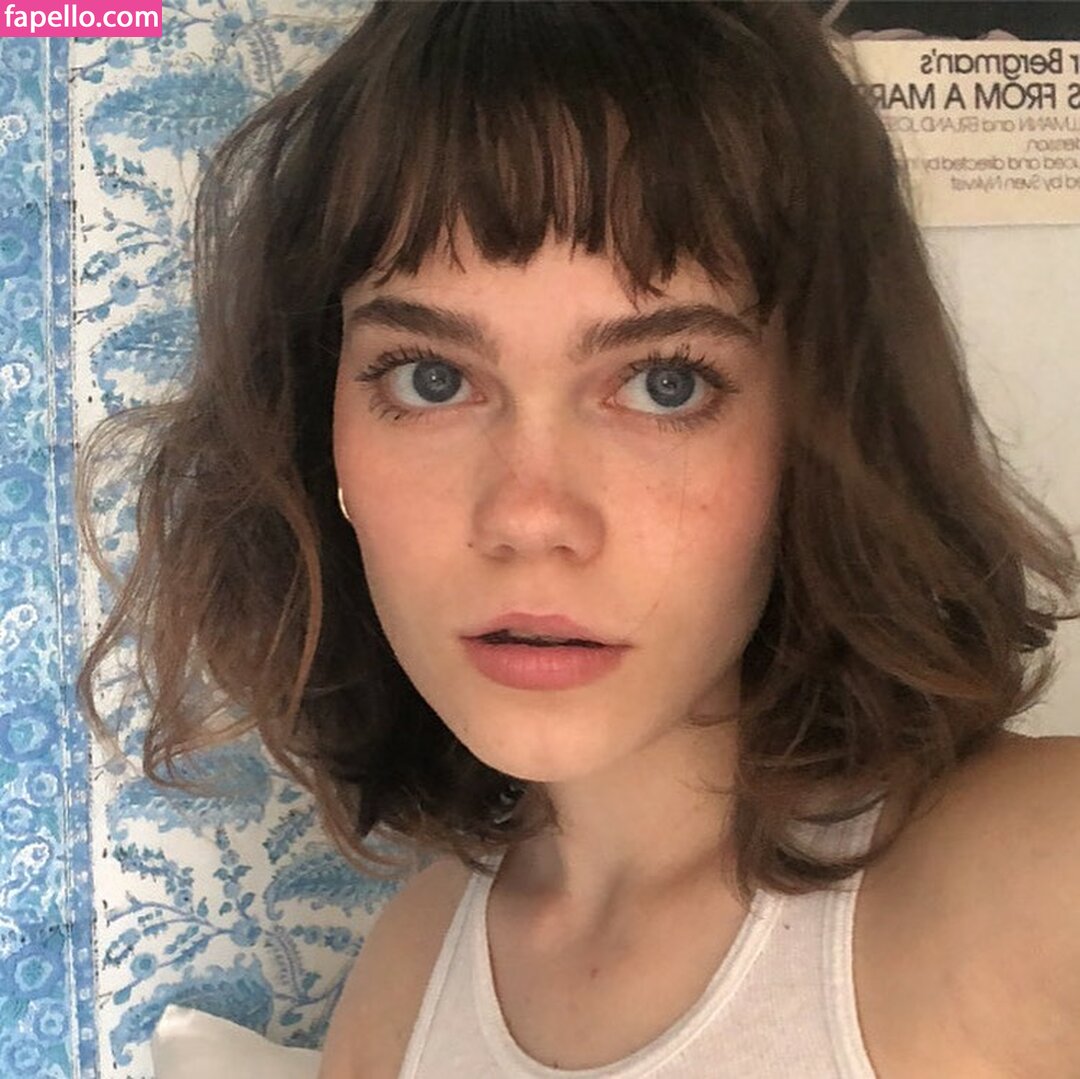 Oona Laurence / oonalaurence Nude Leaked  Photo #9