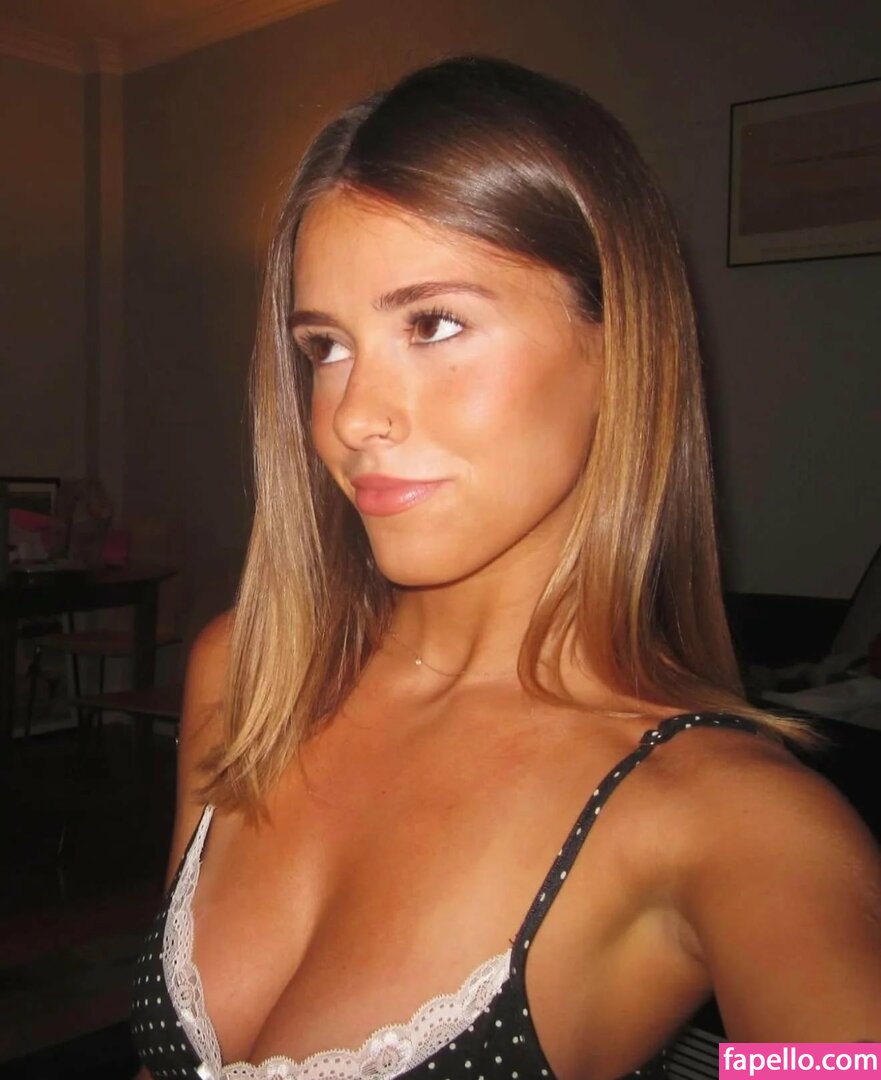 Oona Mccaughan Nude Leaked  Photo #3