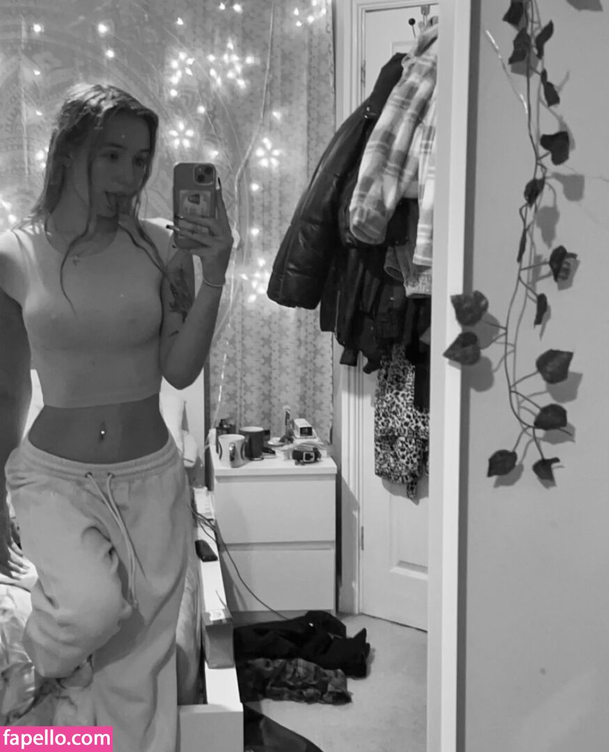 Oonaghkittiee Nude Leaked OnlyFans Photo #4