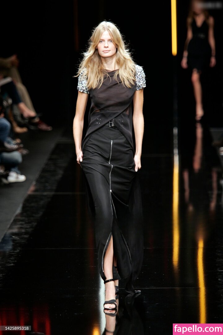 OOPS!!! Deutsch Nude Leaked  Photo #873