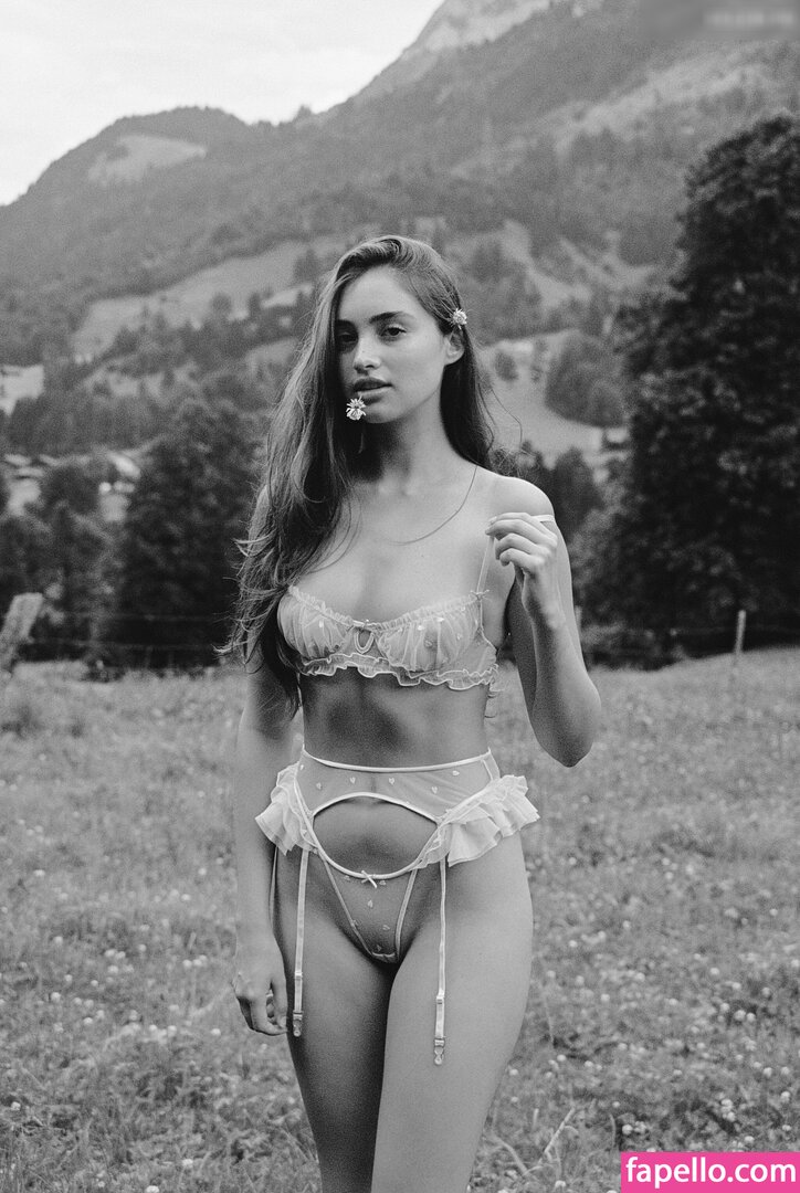 OOPS!!! International Nude Leaked  Photo #12301