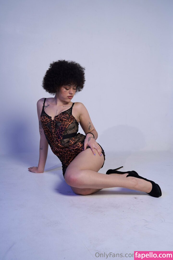 Lilliane Catherine Diomi / ppcoca1ne / ppcocaine Nude Leaked OnlyFans Photo #38