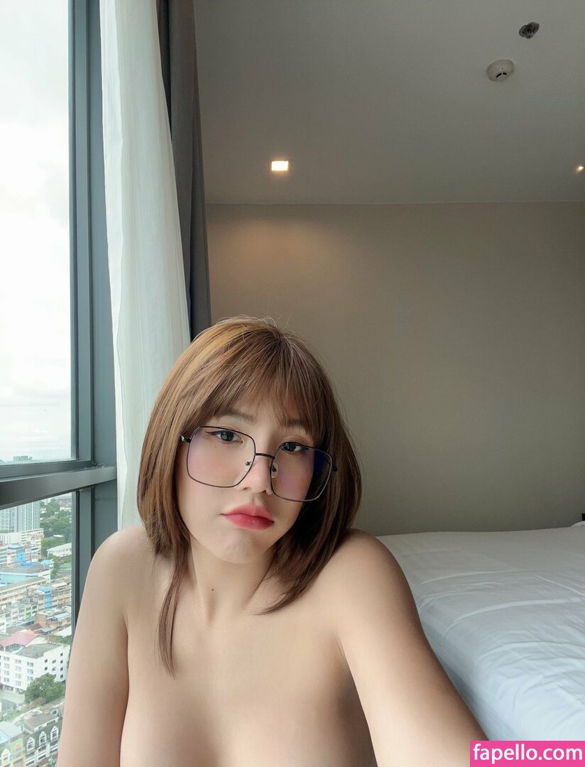 pploymuayy Nude Leaked OnlyFans Photo #5